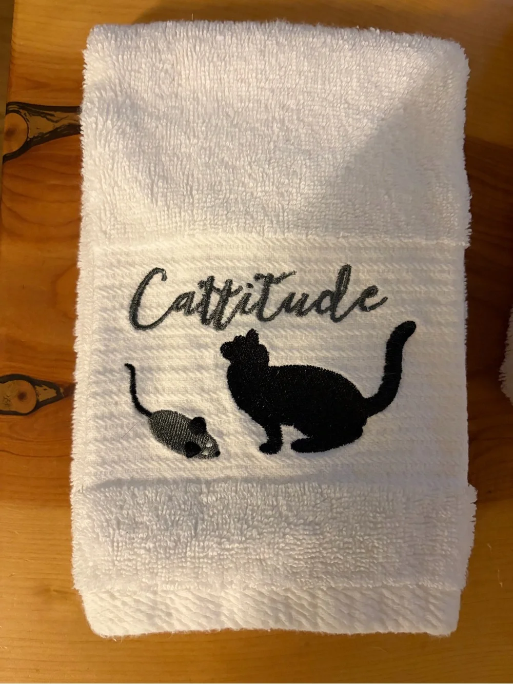 Unbranded White 'Cattitude' & 'Purrrfect' Cat Embroidered Hand Towels - Set of 2